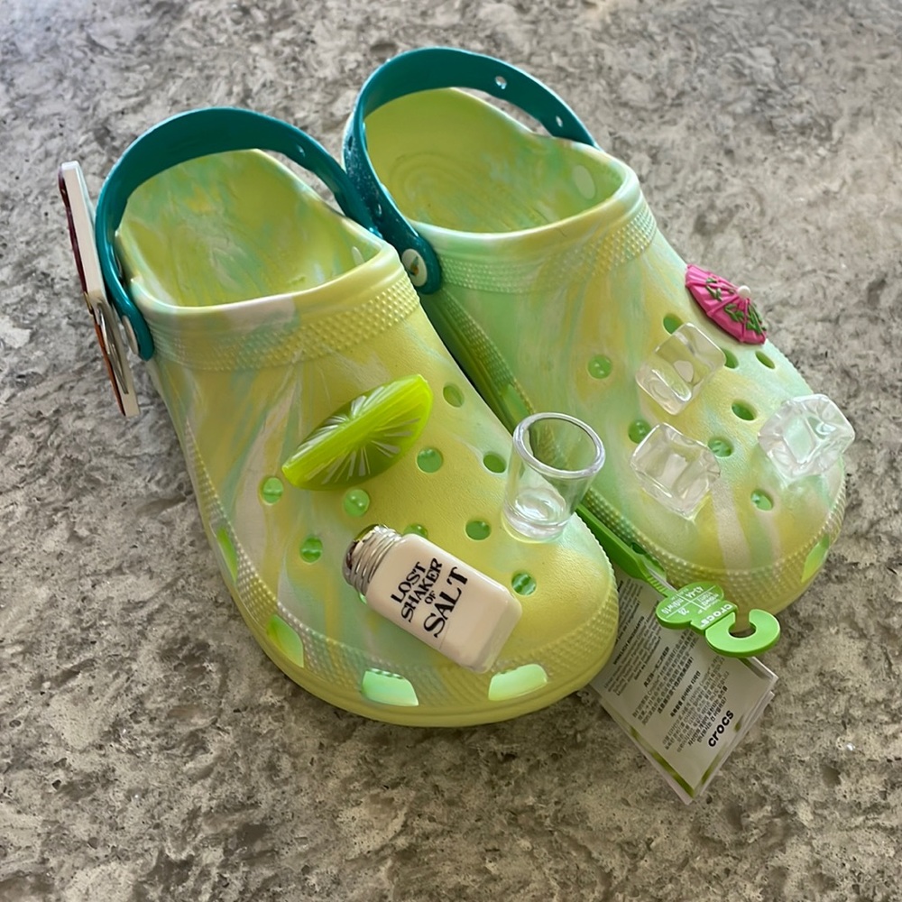 Margaritaville crocs